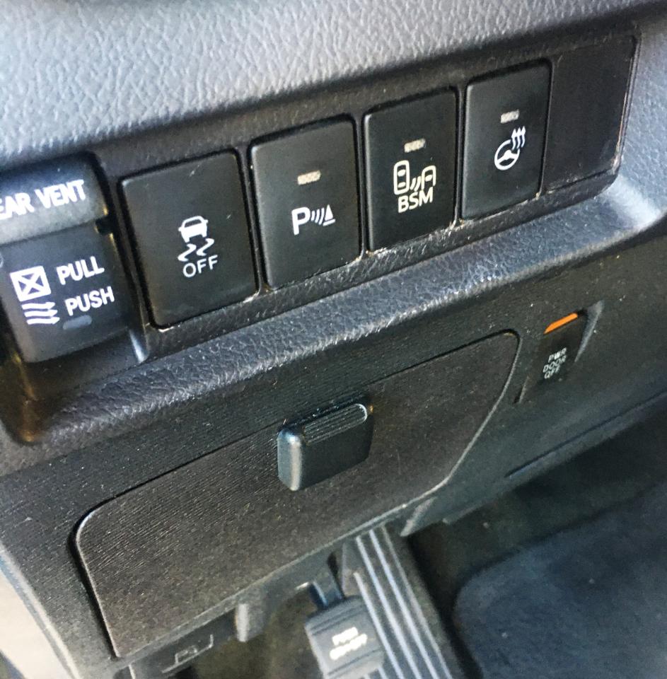 Toyota Sienna 5dr 8-Pass Van XLE Premium FWD (Natl) 2015