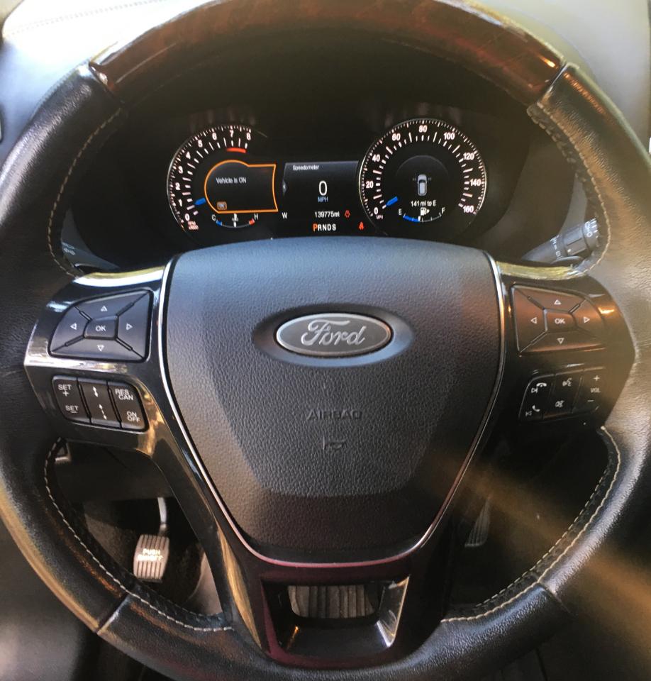Ford Explorer Platinum 4WD 2017