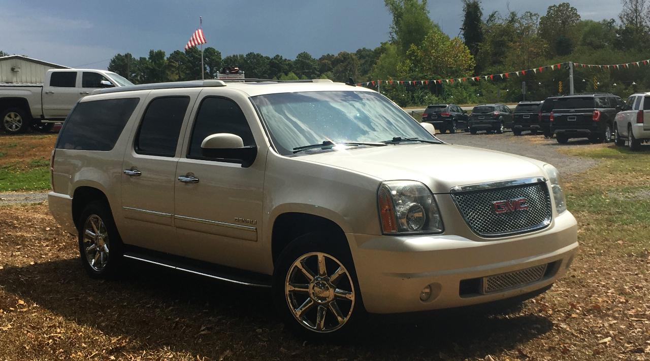 GMC Yukon XL 2WD 4dr 1500 Denali 2012