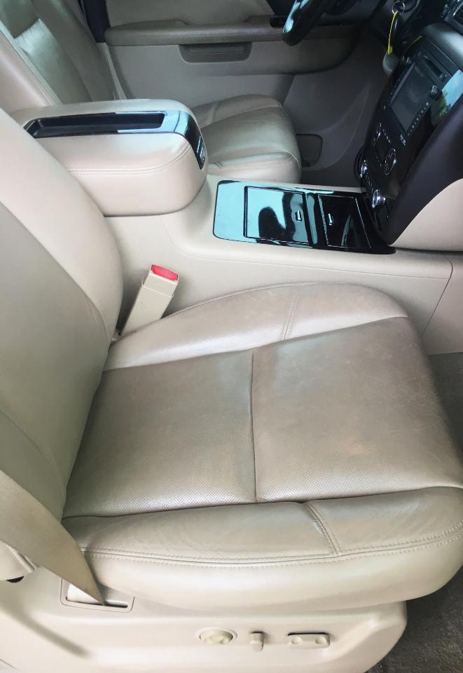 GMC Yukon XL 2WD 4dr 1500 Denali 2012