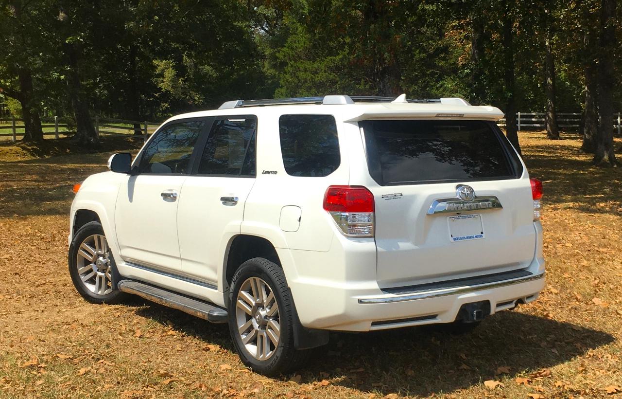 Toyota 4Runner RWD 4dr V6 Limited (Natl) 2012