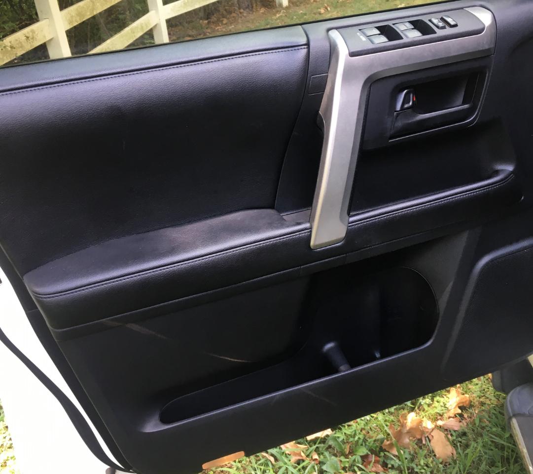 Toyota 4Runner RWD 4dr V6 Limited (Natl) 2012