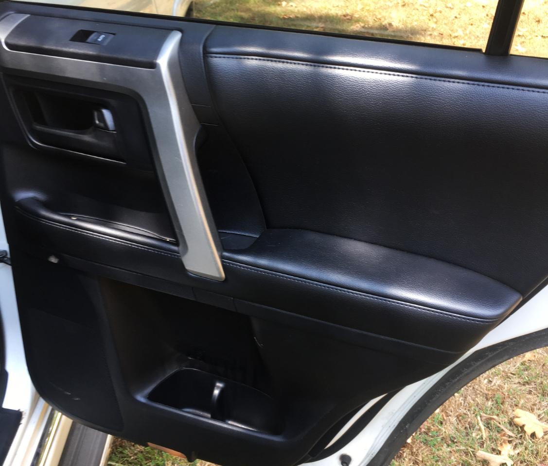 Toyota 4Runner RWD 4dr V6 Limited (Natl) 2012