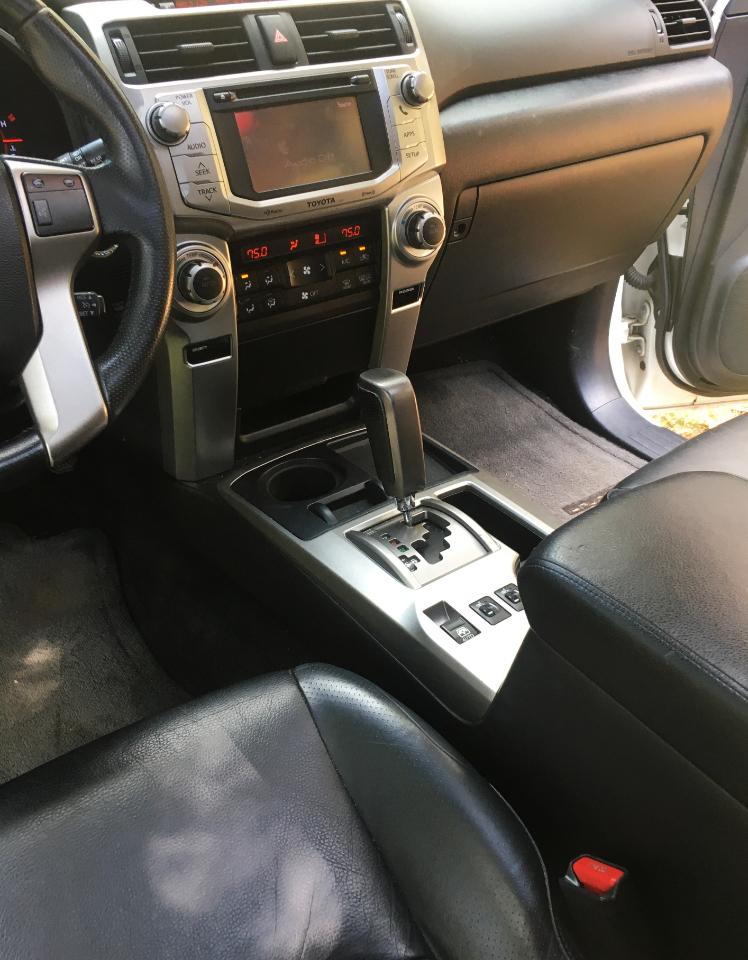 Toyota 4Runner RWD 4dr V6 Limited (Natl) 2012