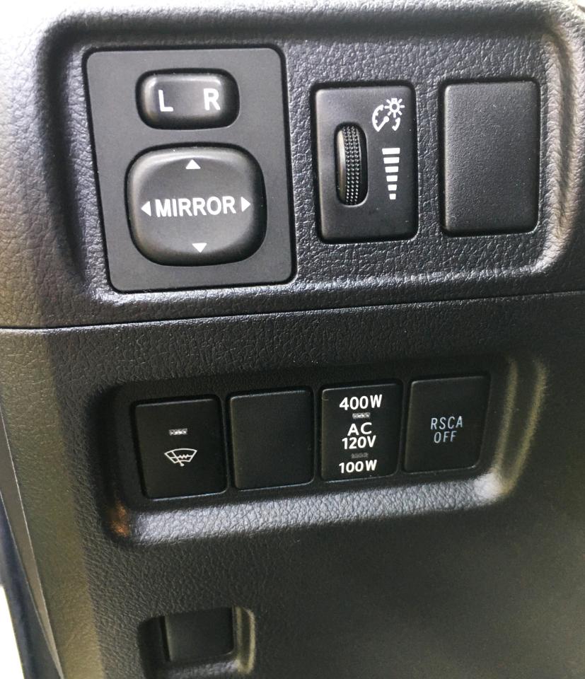 Toyota 4Runner RWD 4dr V6 Limited (Natl) 2012
