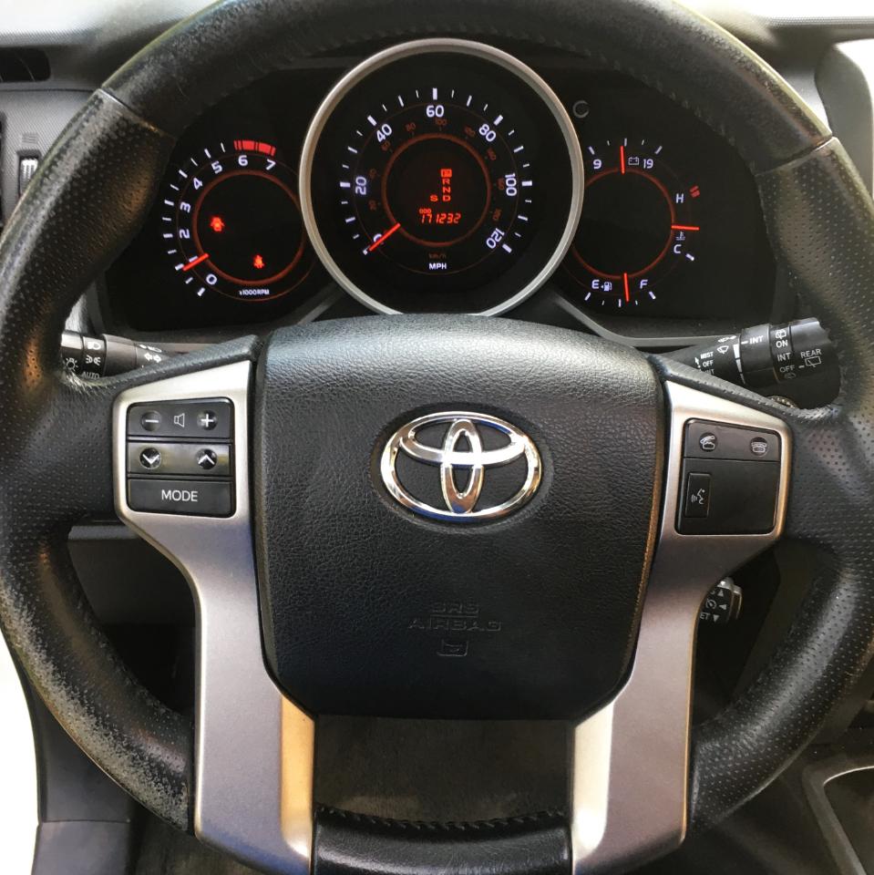 Toyota 4Runner RWD 4dr V6 Limited (Natl) 2012