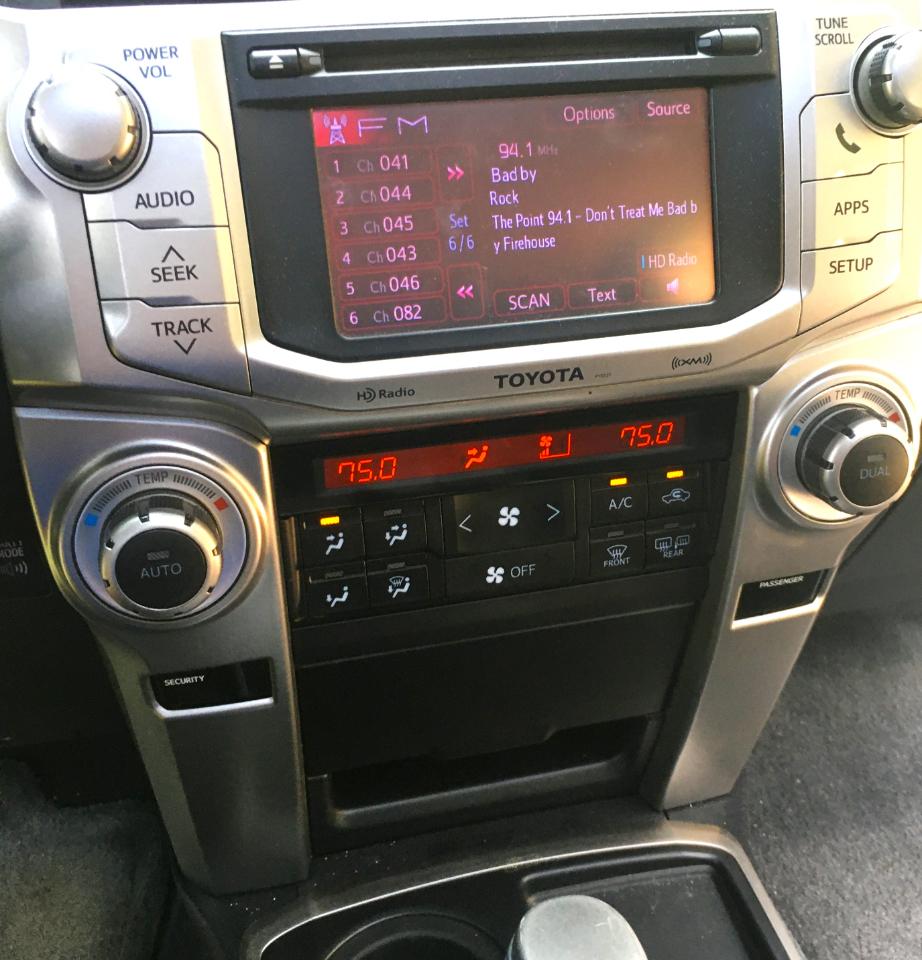 Toyota 4Runner RWD 4dr V6 Limited (Natl) 2012
