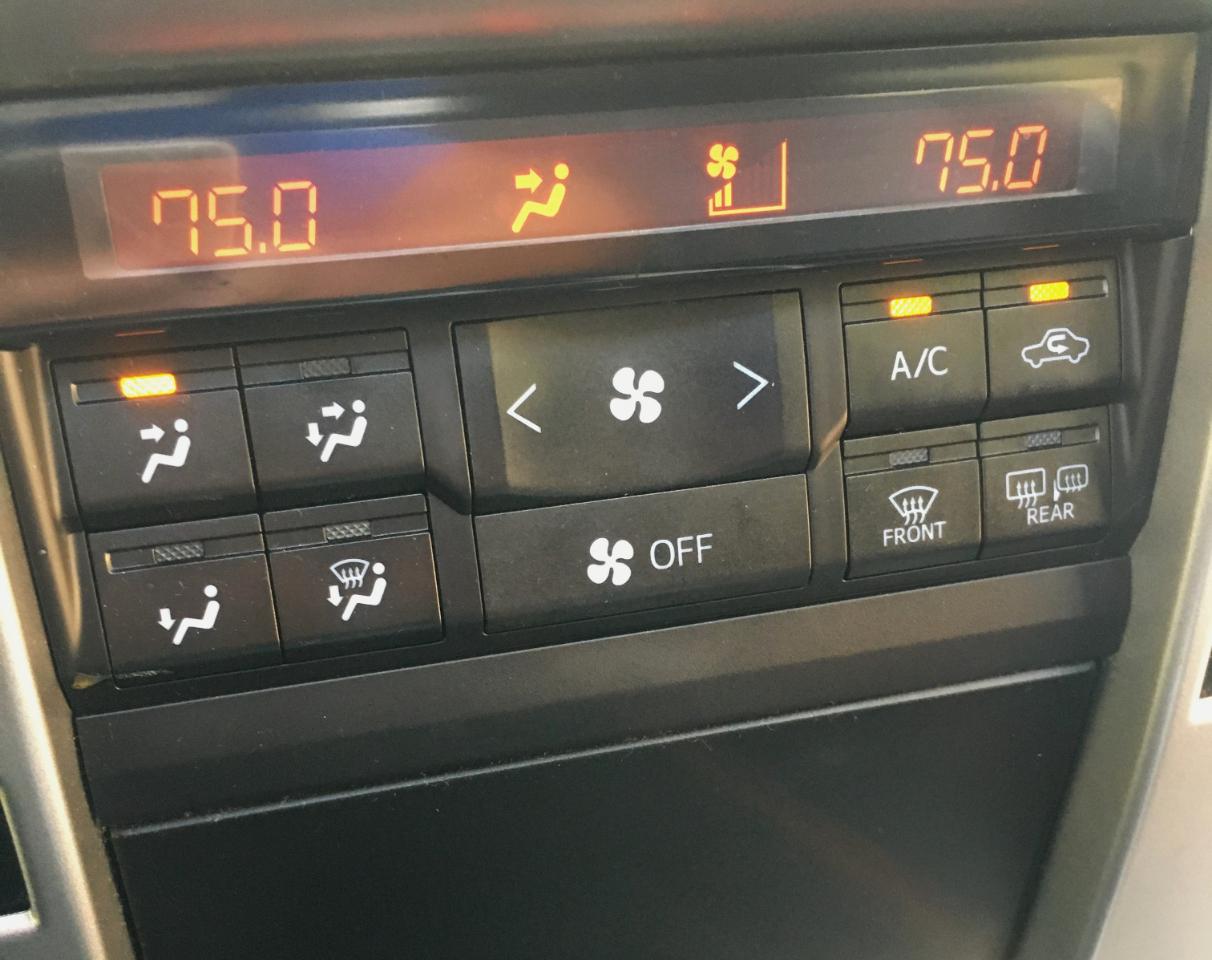 Toyota 4Runner RWD 4dr V6 Limited (Natl) 2012