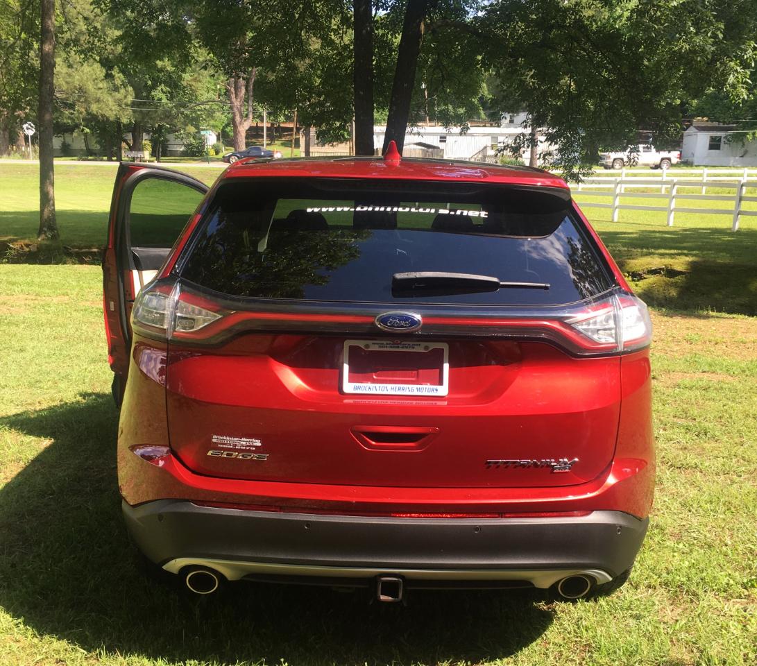 Ford Edge 4dr Titanium AWD 2016