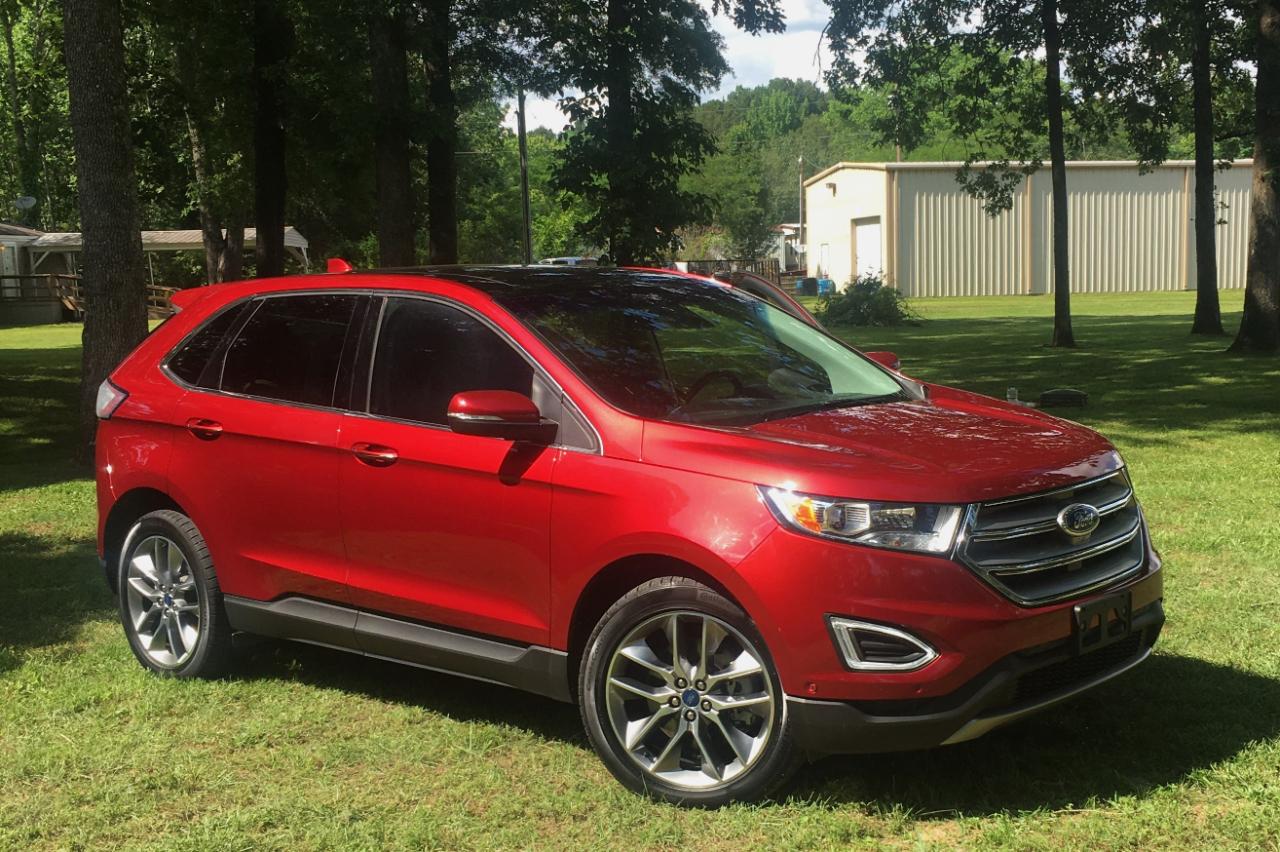 Ford Edge 4dr Titanium AWD 2016