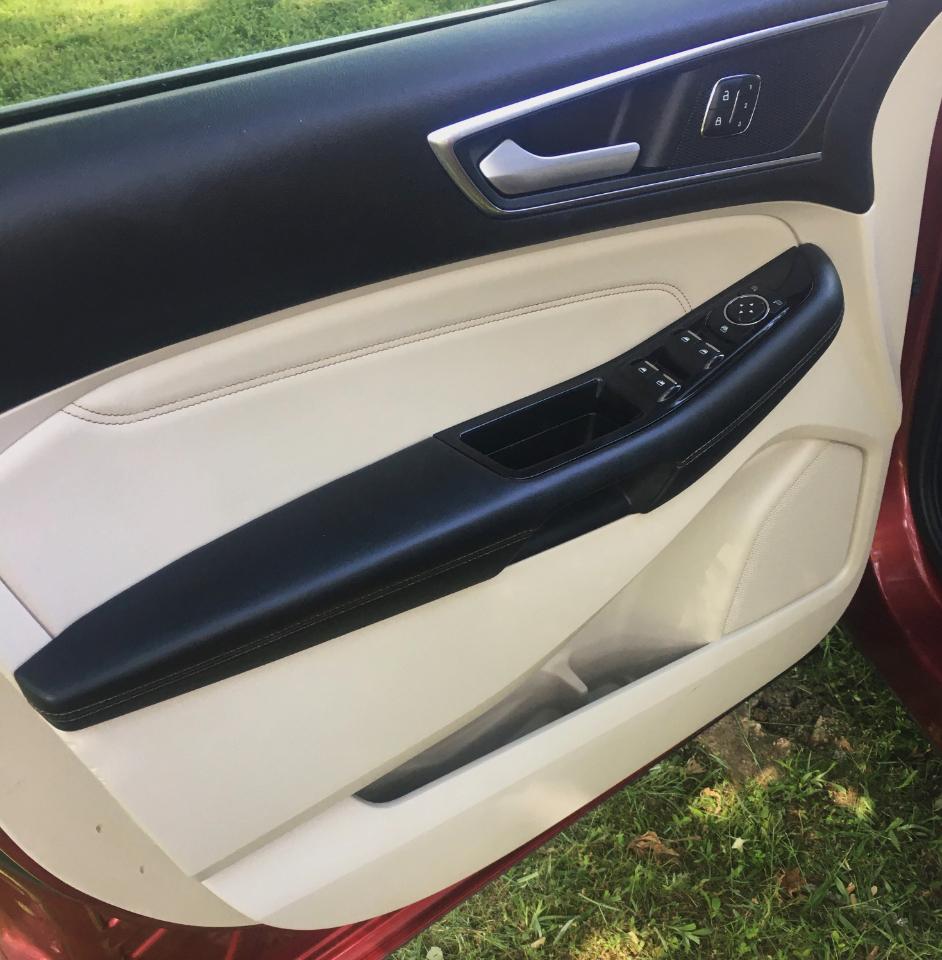 Ford Edge 4dr Titanium AWD 2016