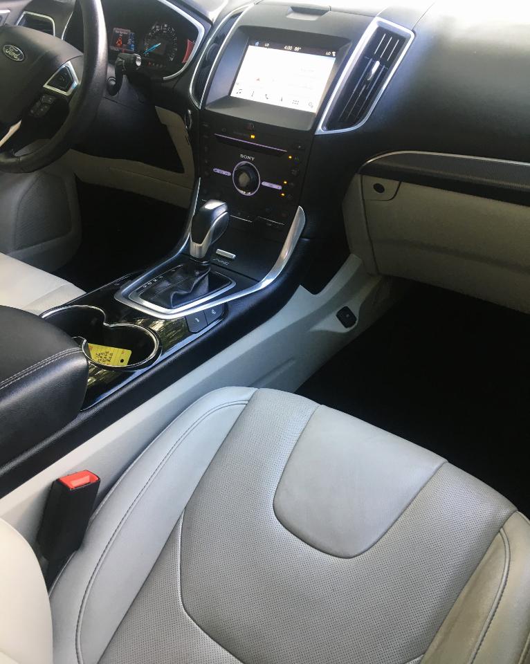 Ford Edge 4dr Titanium AWD 2016
