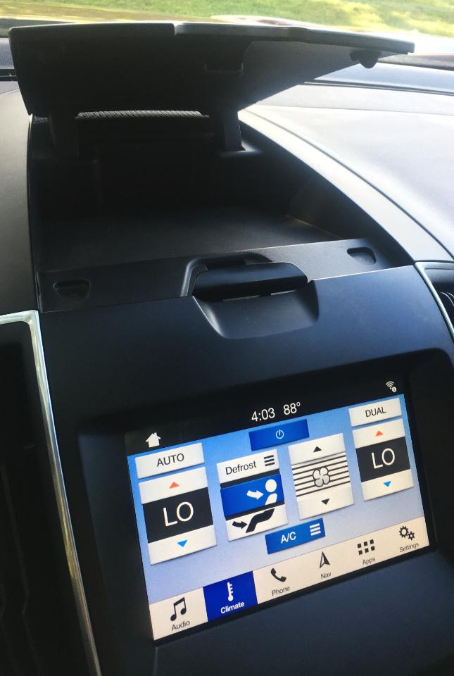 Ford Edge 4dr Titanium AWD 2016