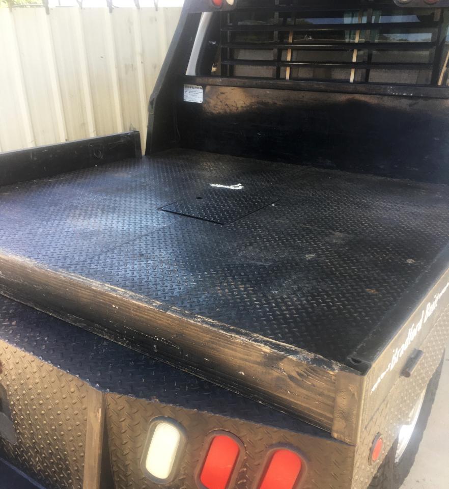 Ford Super Duty F-250 Crew Cab 156" Lariat 2001
