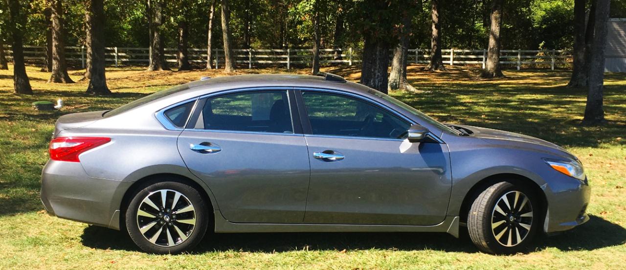 Nissan Altima 2.5 SV Sedan 2018