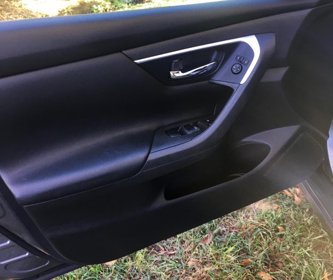 Nissan Altima 2.5 SV Sedan 2018
