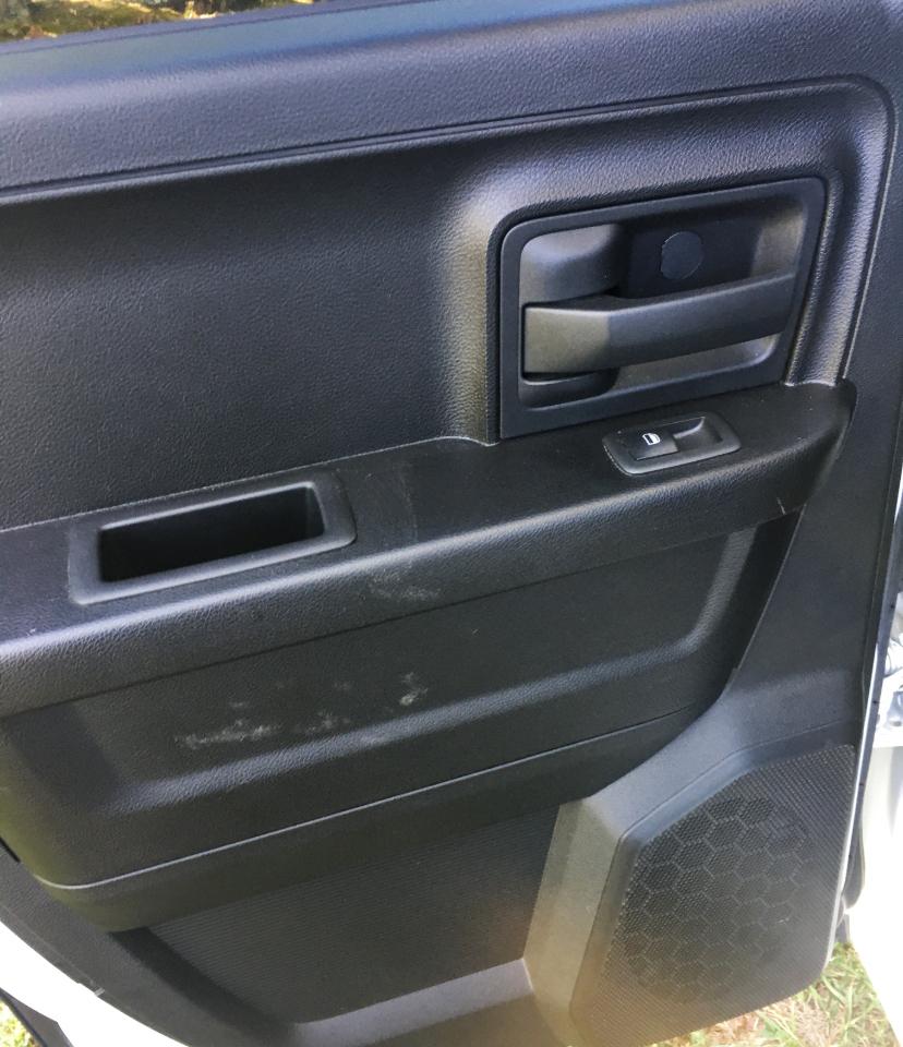 RAM 1500 2WD Quad Cab 140.5" Tradesman 2013