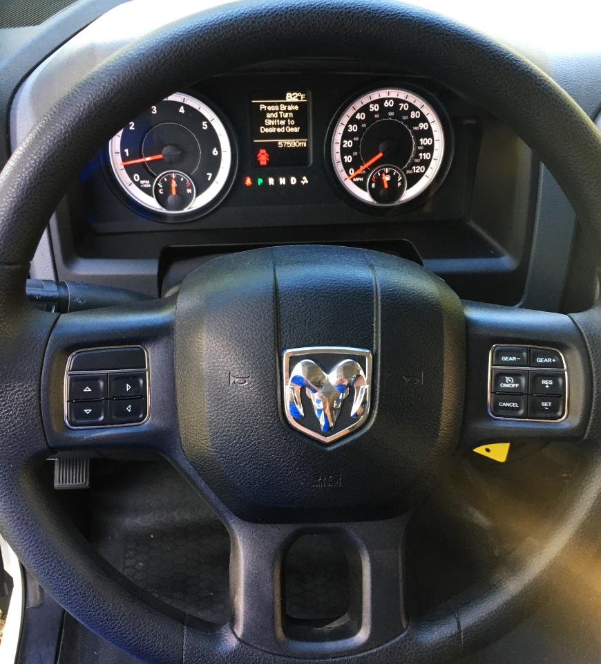 RAM 1500 2WD Quad Cab 140.5" Tradesman 2013