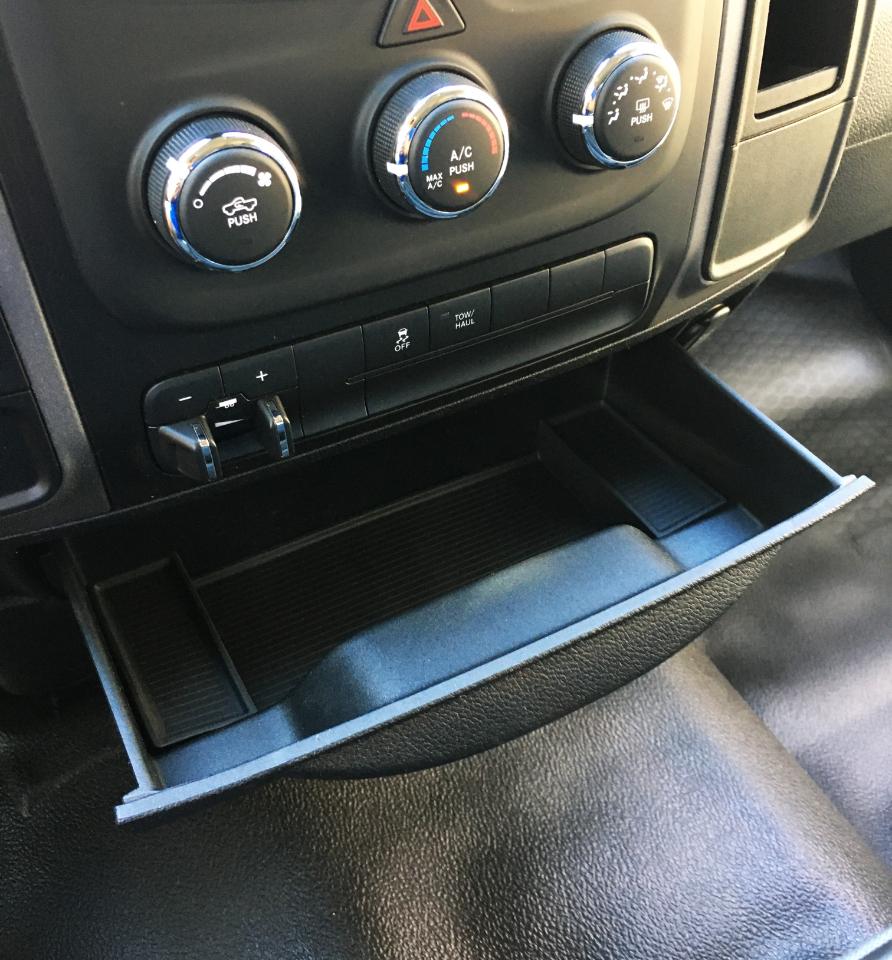 RAM 1500 2WD Quad Cab 140.5" Tradesman 2013