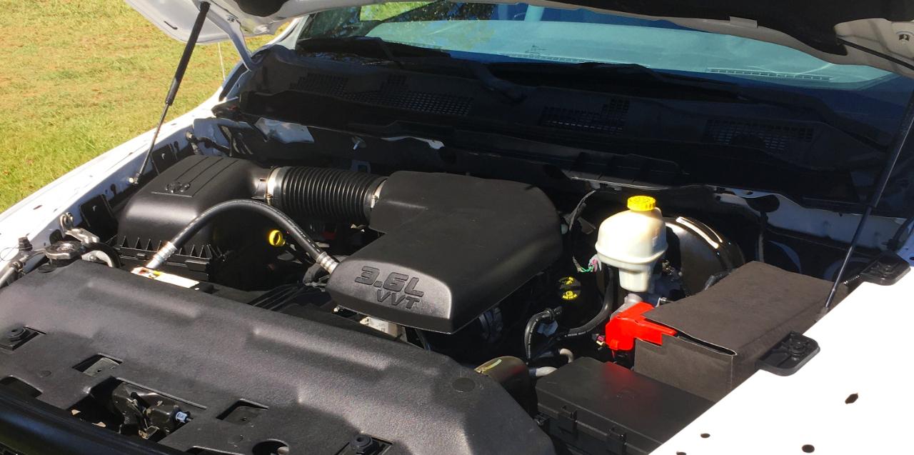RAM 1500 2WD Quad Cab 140.5" Tradesman 2013
