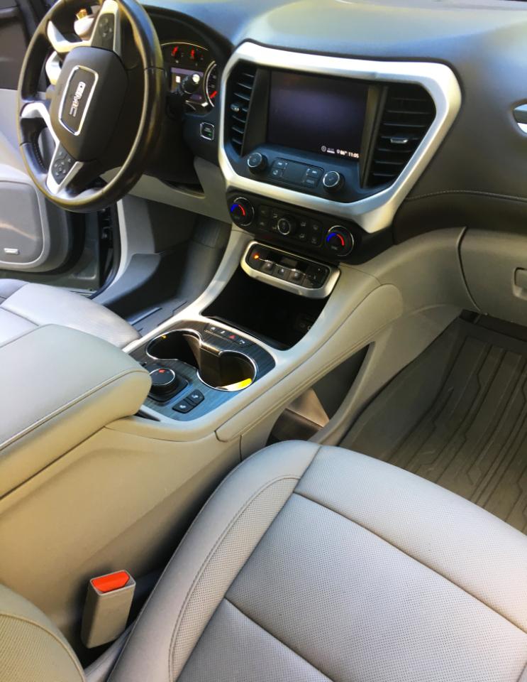GMC Acadia FWD 4dr SLT 2020
