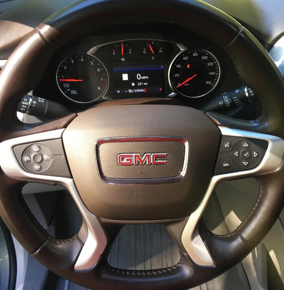 GMC Acadia FWD 4dr SLT 2020