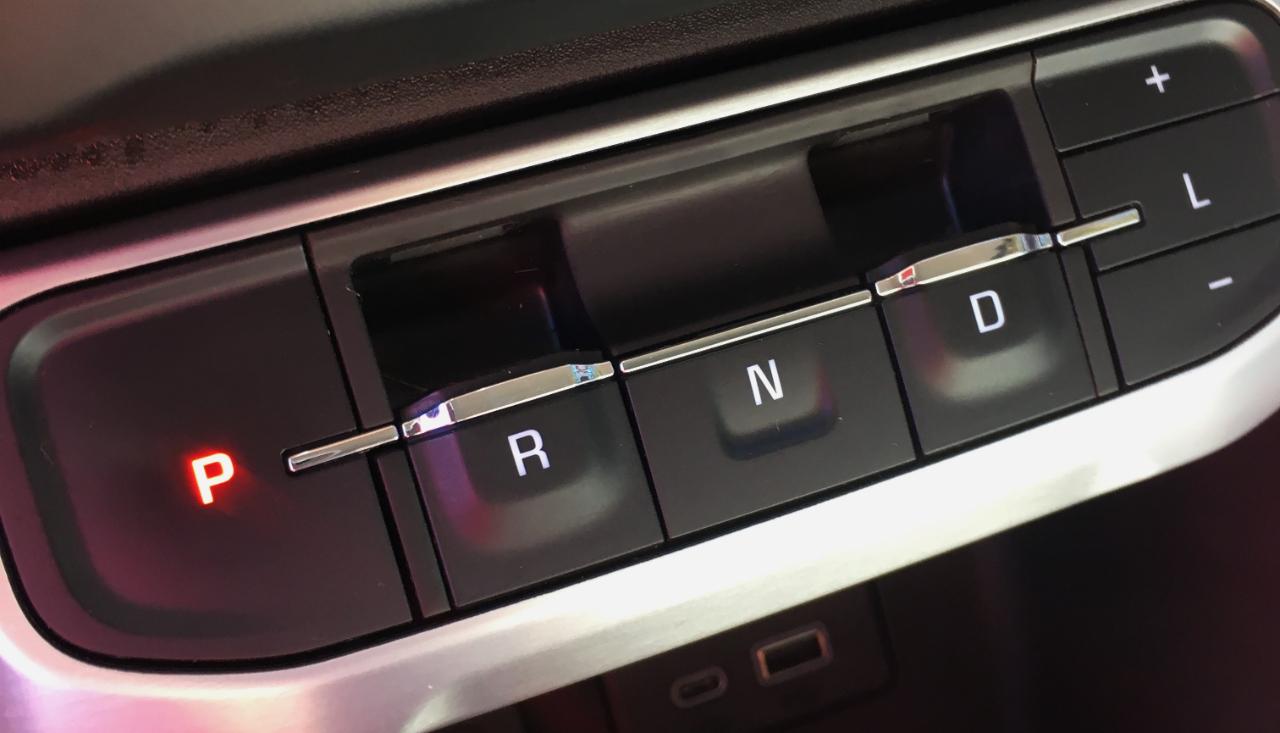 GMC Acadia FWD 4dr SLT 2020