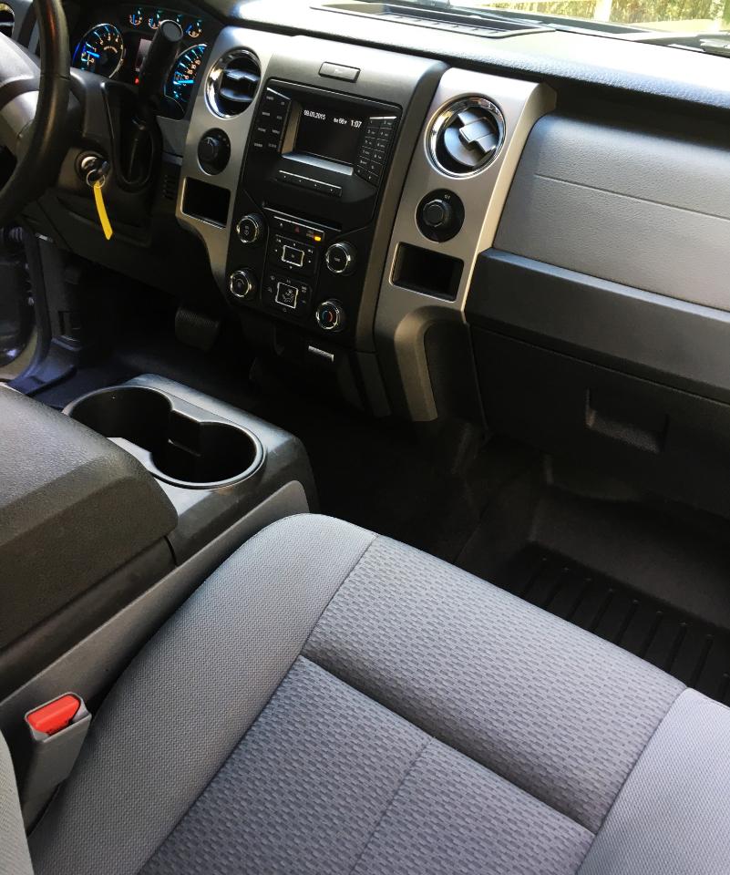 Ford F-150 4WD SuperCrew 145" Platinum 2014