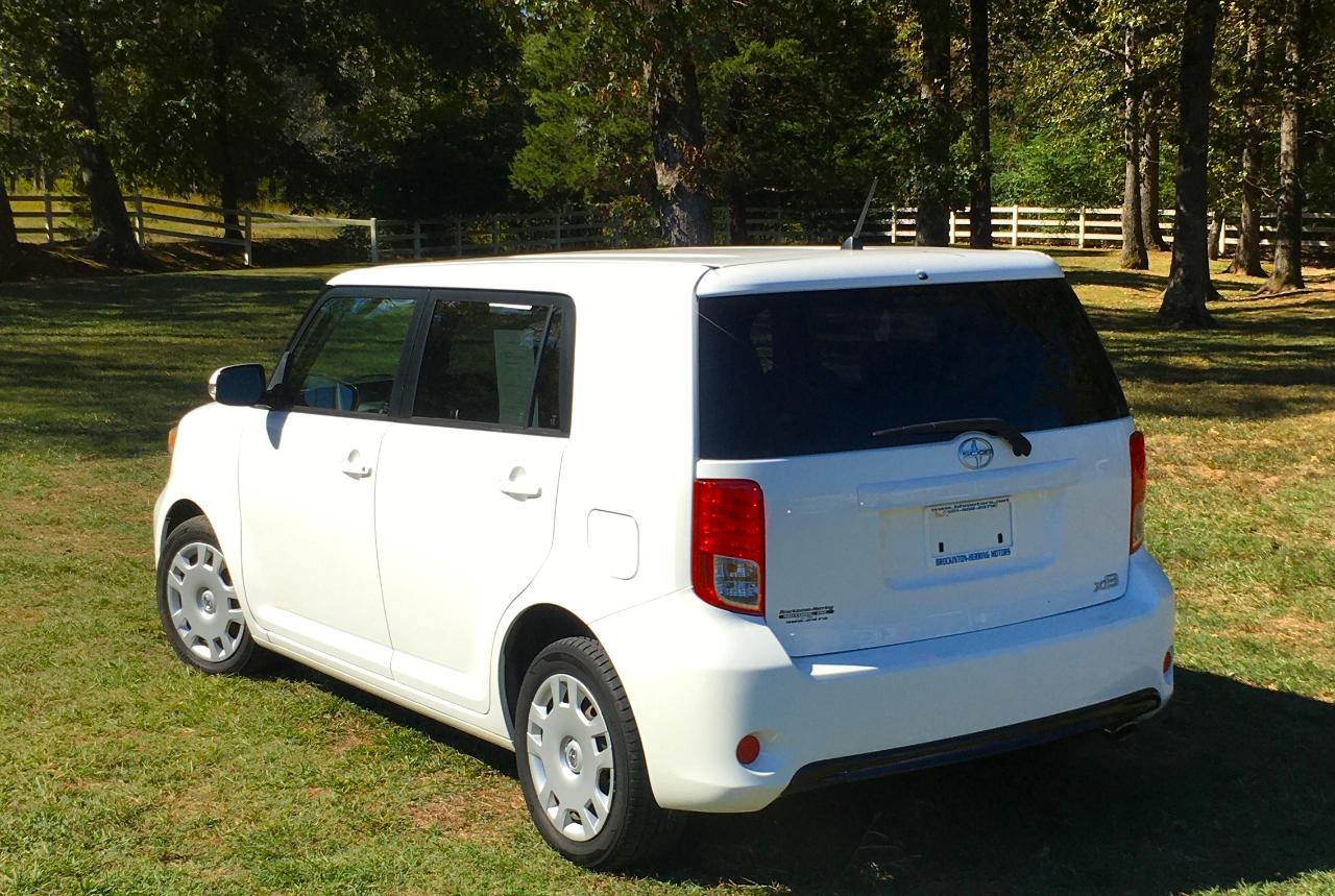 Scion xB 5dr Wgn Man (Natl) 2014