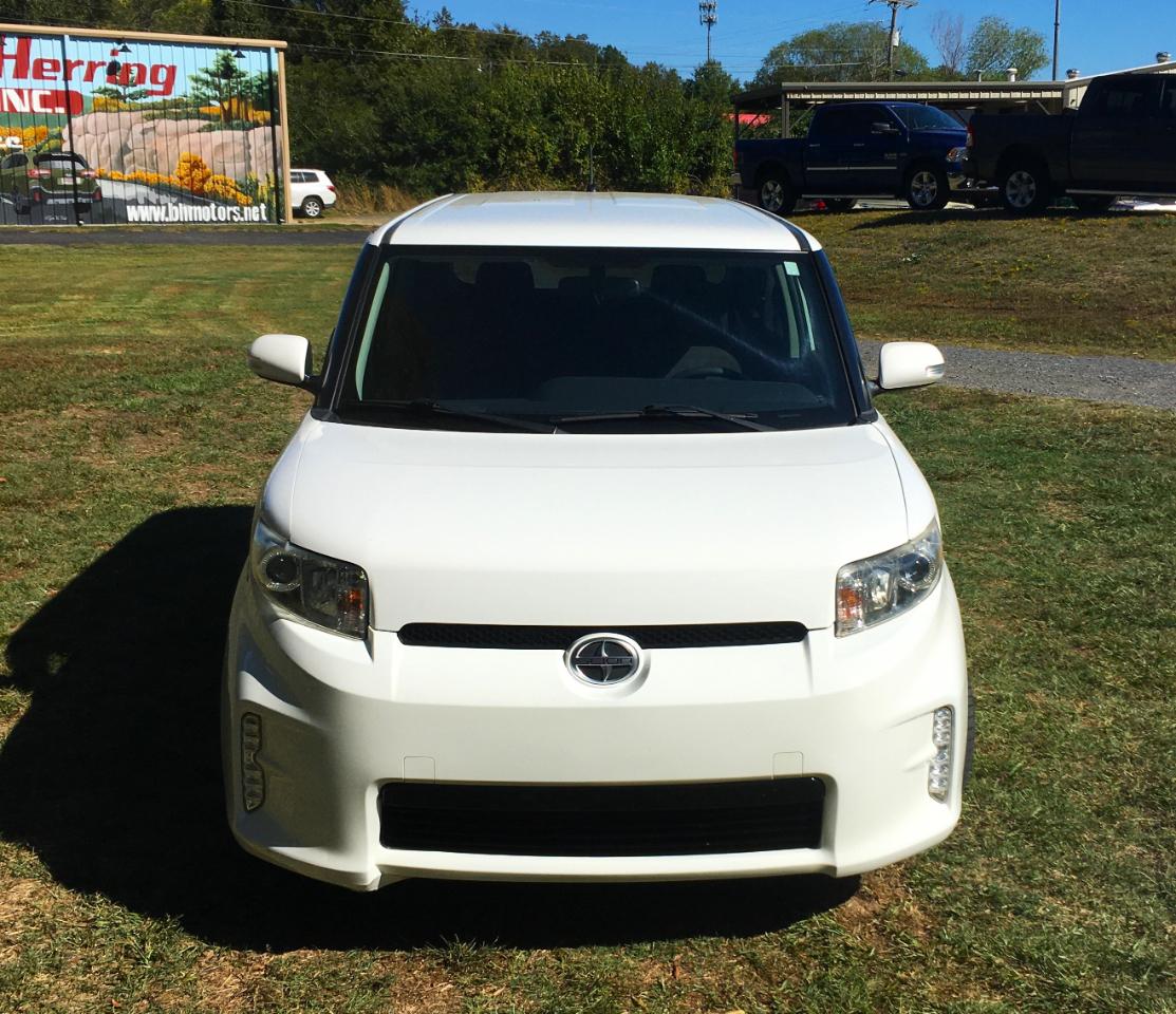 Scion xB 5dr Wgn Man (Natl) 2014