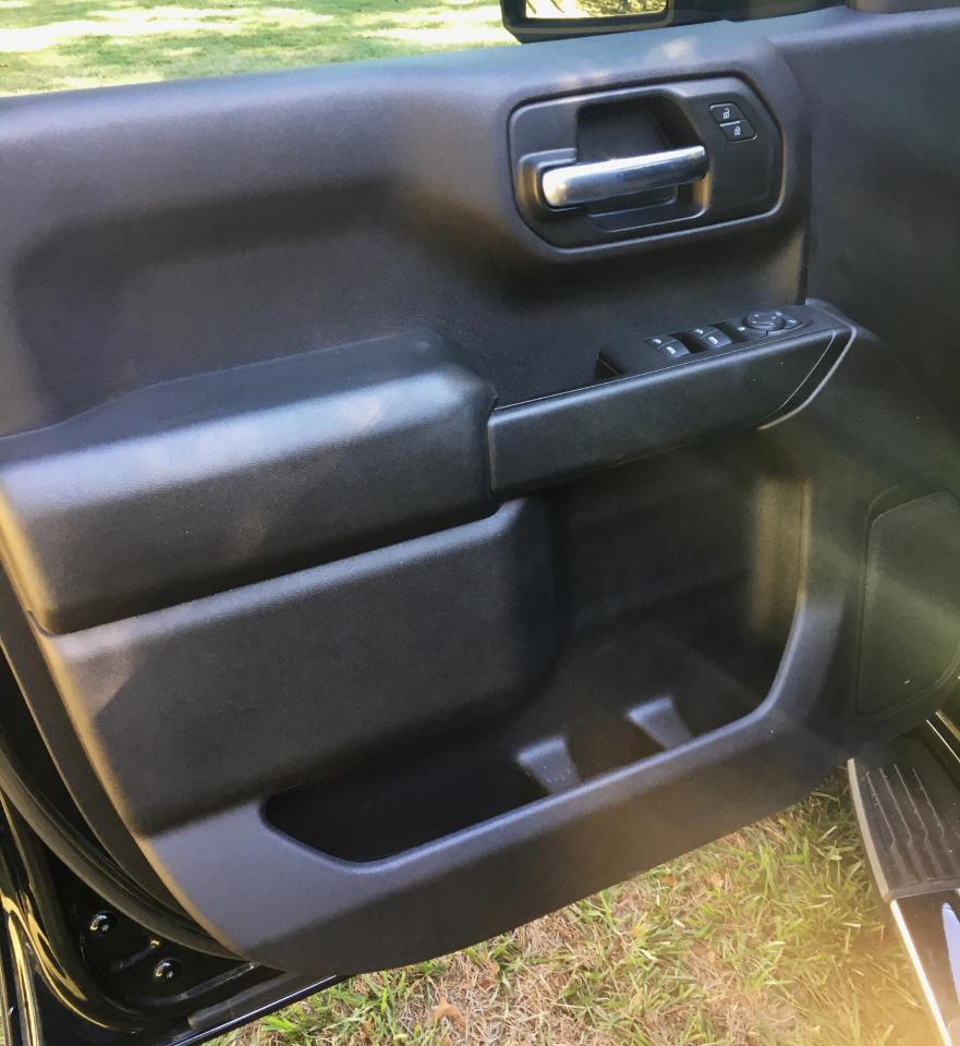 Chevrolet Silverado 1500 4WD Crew Cab 147" Custom 2019