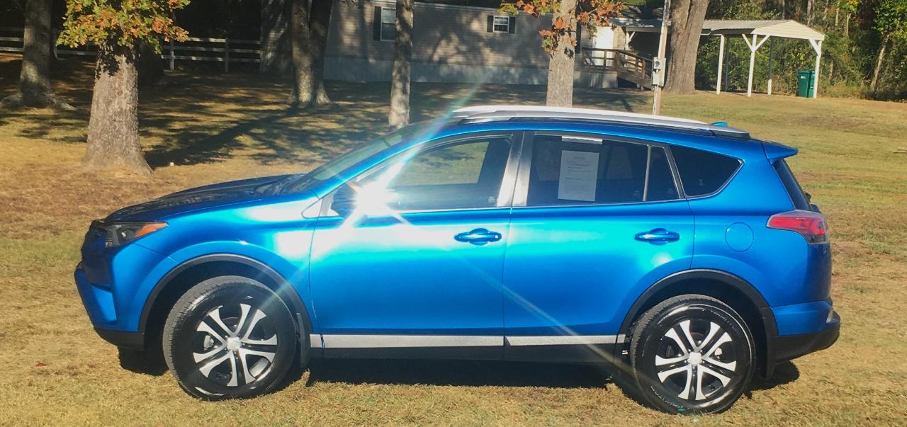 Toyota RAV4 FWD 4dr LE (Natl) 2016