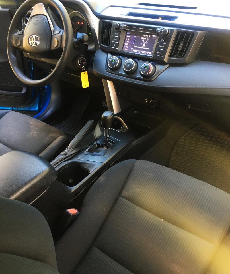 Toyota RAV4 FWD 4dr LE (Natl) 2016