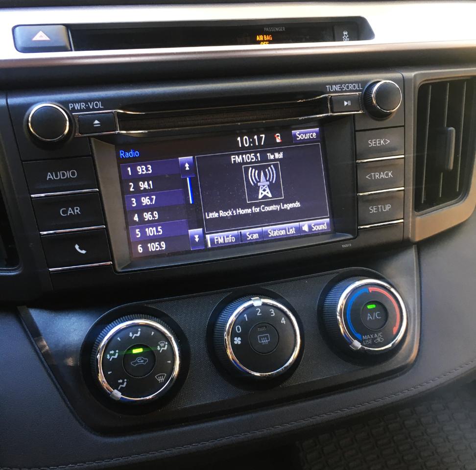 Toyota RAV4 FWD 4dr LE (Natl) 2016