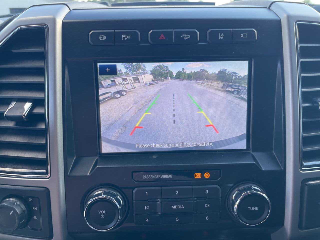2020 Ford F-250 Lariat photo 7