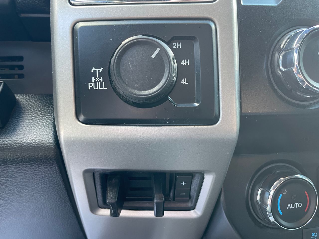 2020 Ford F-250 Lariat photo 9