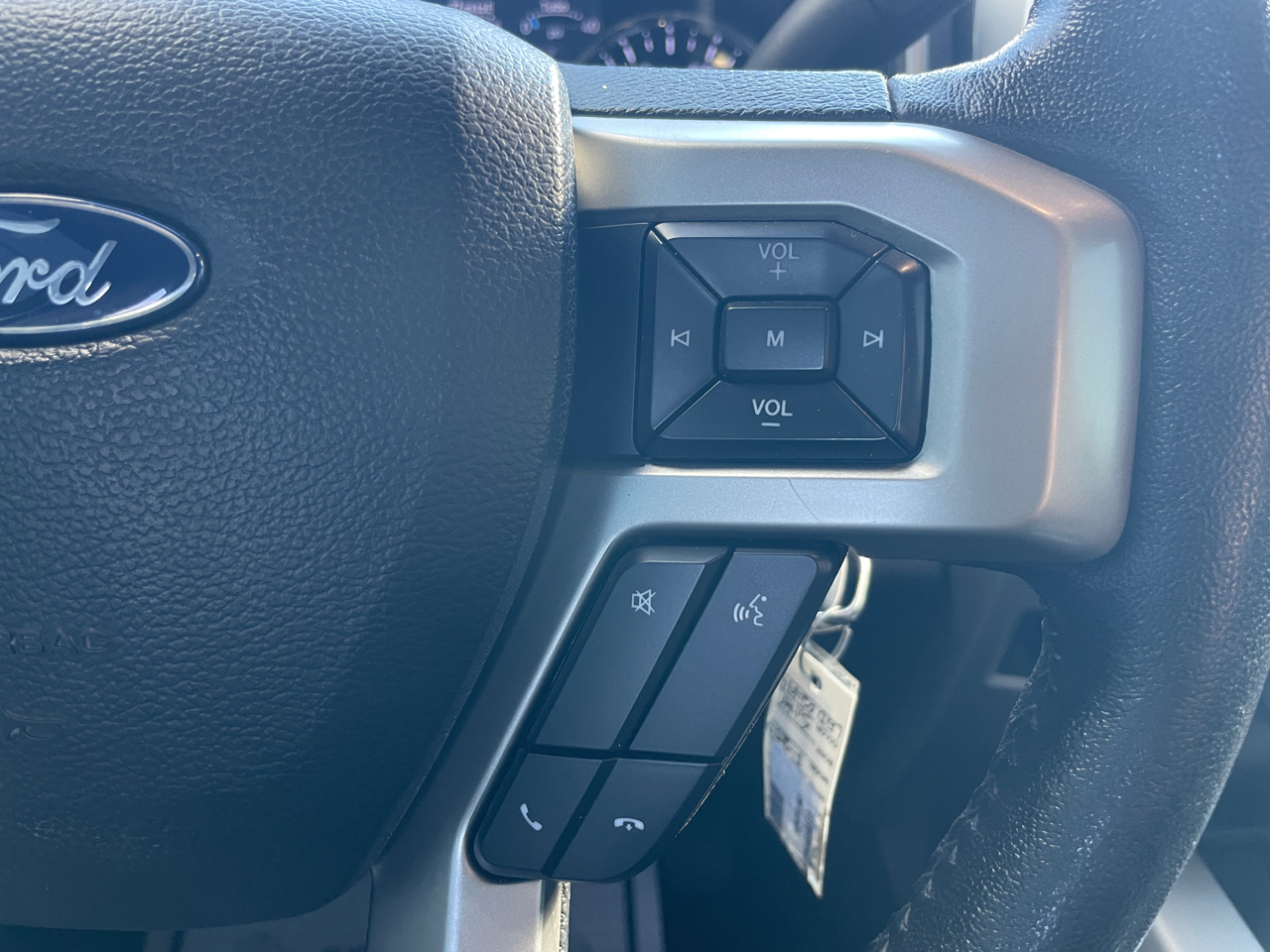2020 Ford F-250 Lariat photo 12