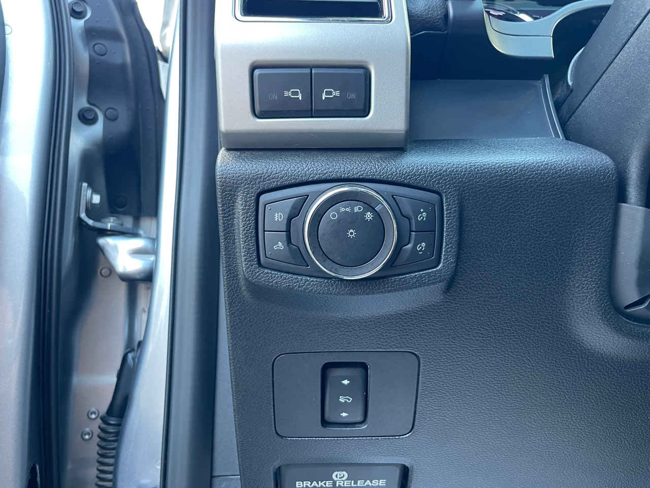 2020 Ford F-250 Lariat photo 13