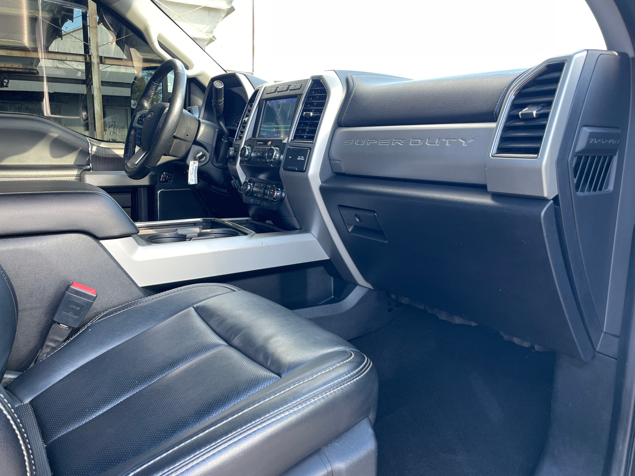 2020 Ford F-250 Lariat photo 15