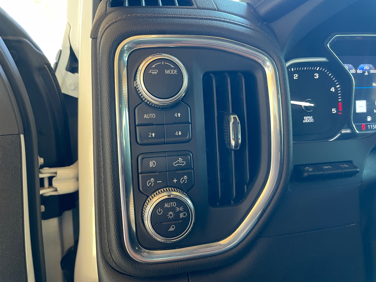 2022 Gmc Sierra HD AT4 photo 24