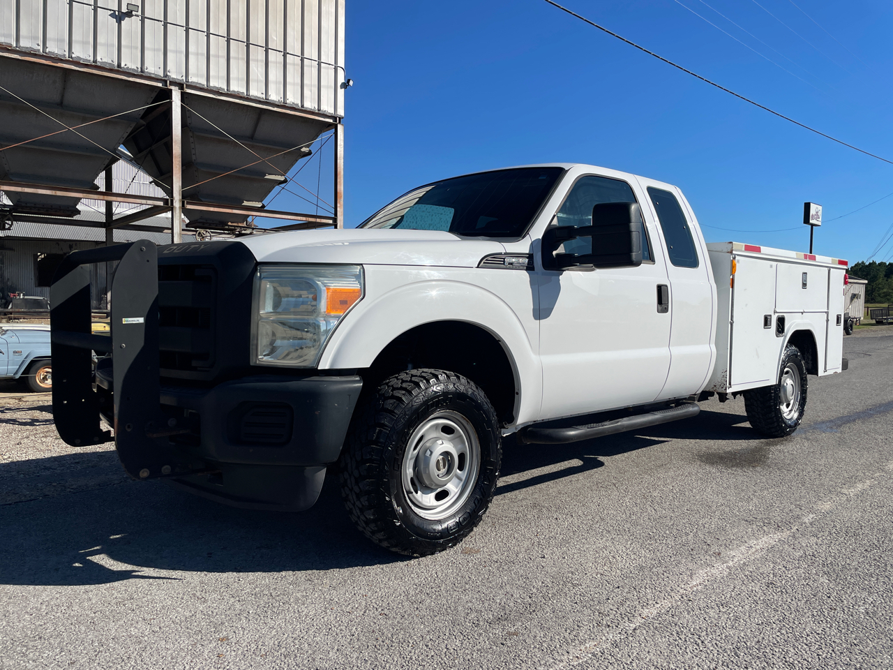 2011 Ford F-250 SD XL SuperCab Long Bed 4WD