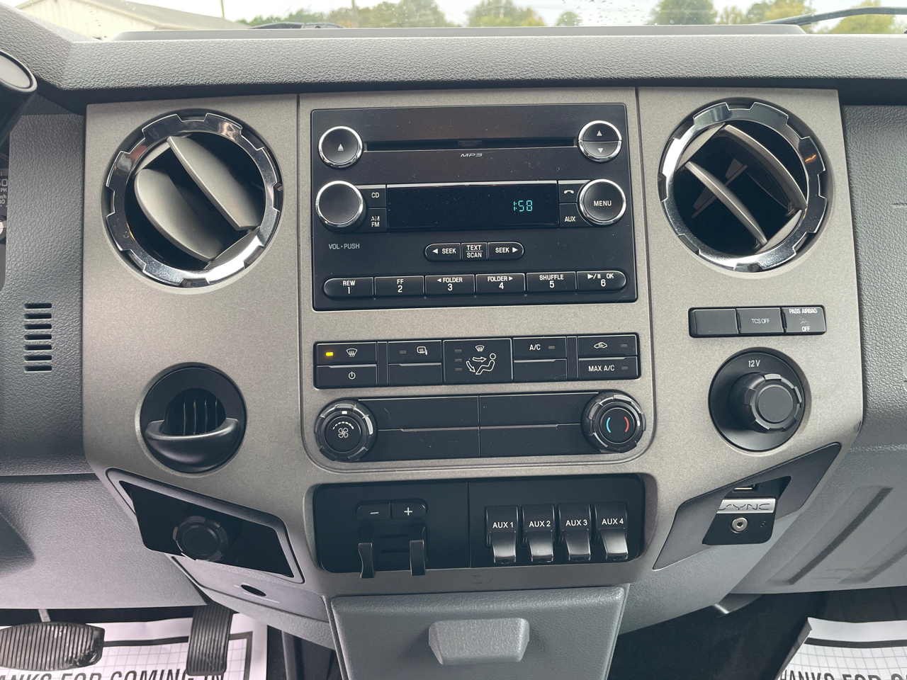 Ford F-350 SD XLT SuperCab Long Bed DRW 2WD 2016