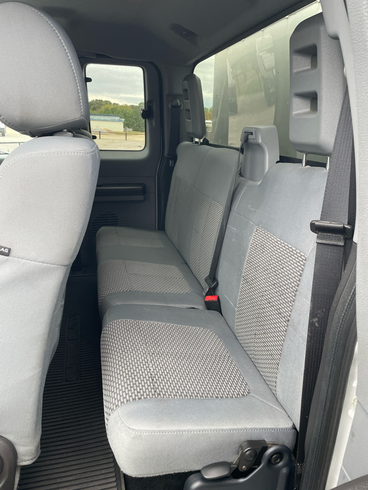 Ford F-350 SD XLT SuperCab Long Bed DRW 2WD 2016