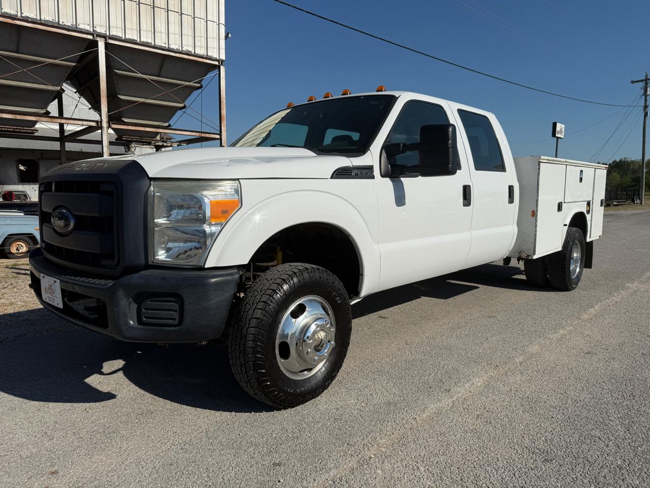 2016 Ford F-350 SD XL Crew Cab Long Bed DRW 4WD