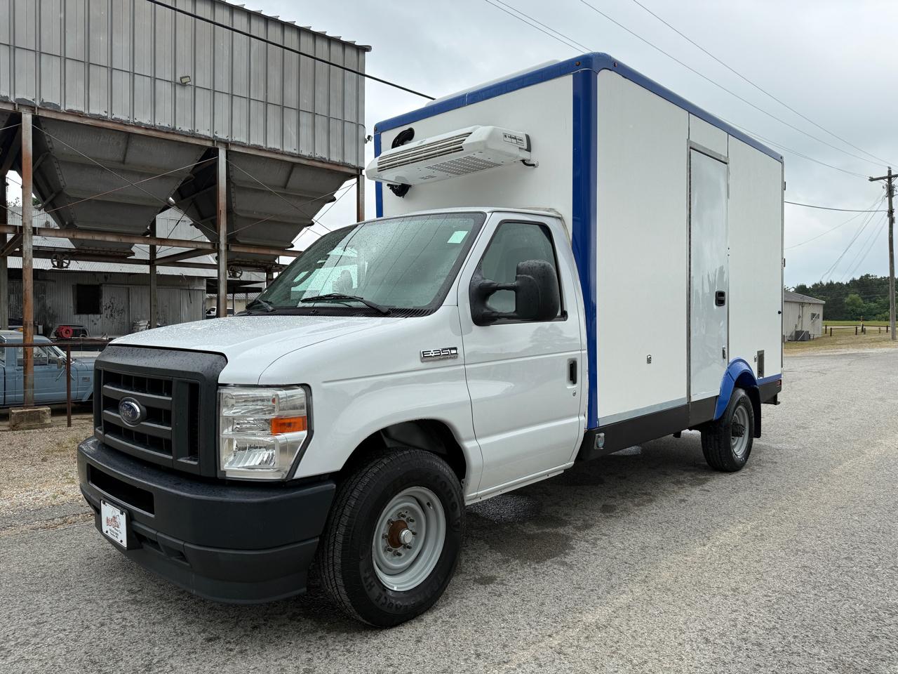 2023 Ford Econoline E-350