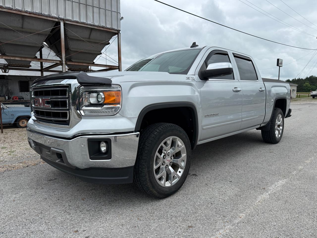 2015 GMC Sierra 1500 SLT Crew Cab Short Box 4WD