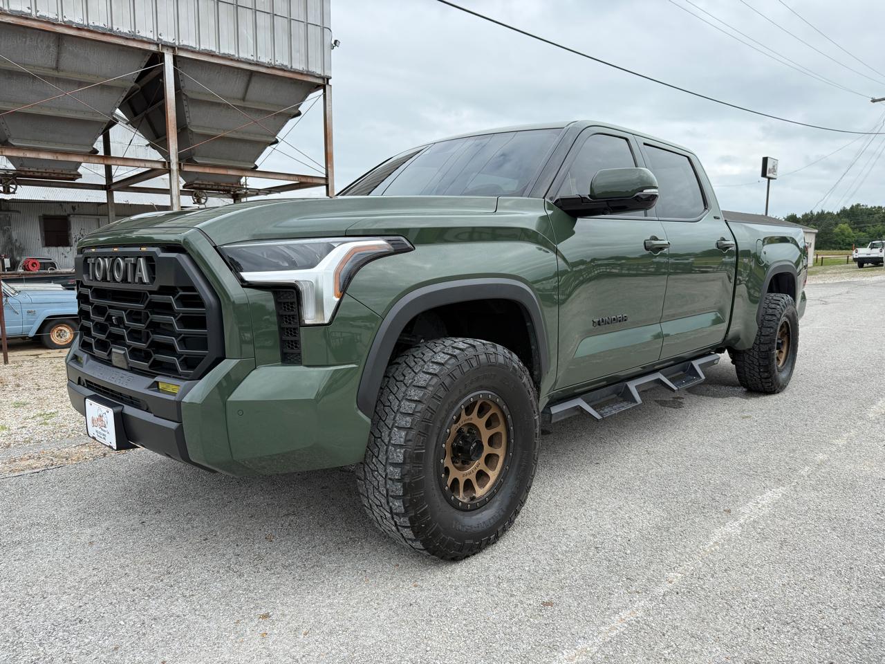 2022 Toyota Tundra SR5 CrewMax 4WD Long Bed