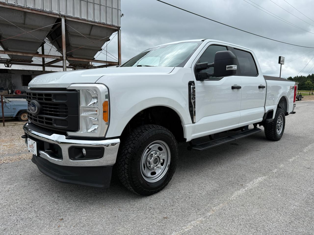 2023 Ford Super Duty F-250 SRW XL 4WD Crew Cab 6.75' Box
