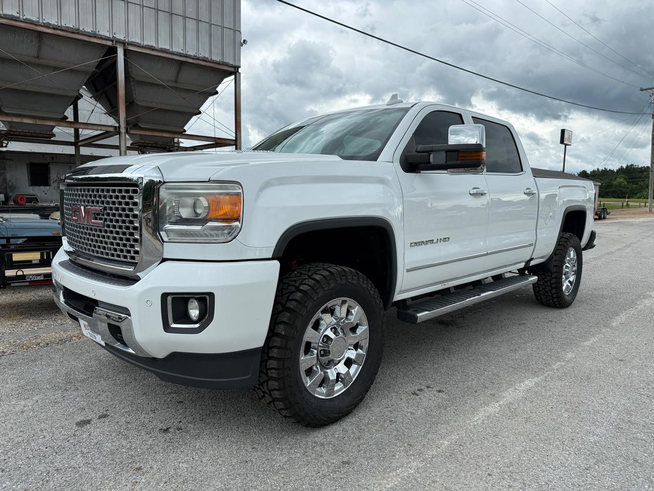 2016 GMC Sierra 2500HD 4WD Crew Cab 153.7" Denali