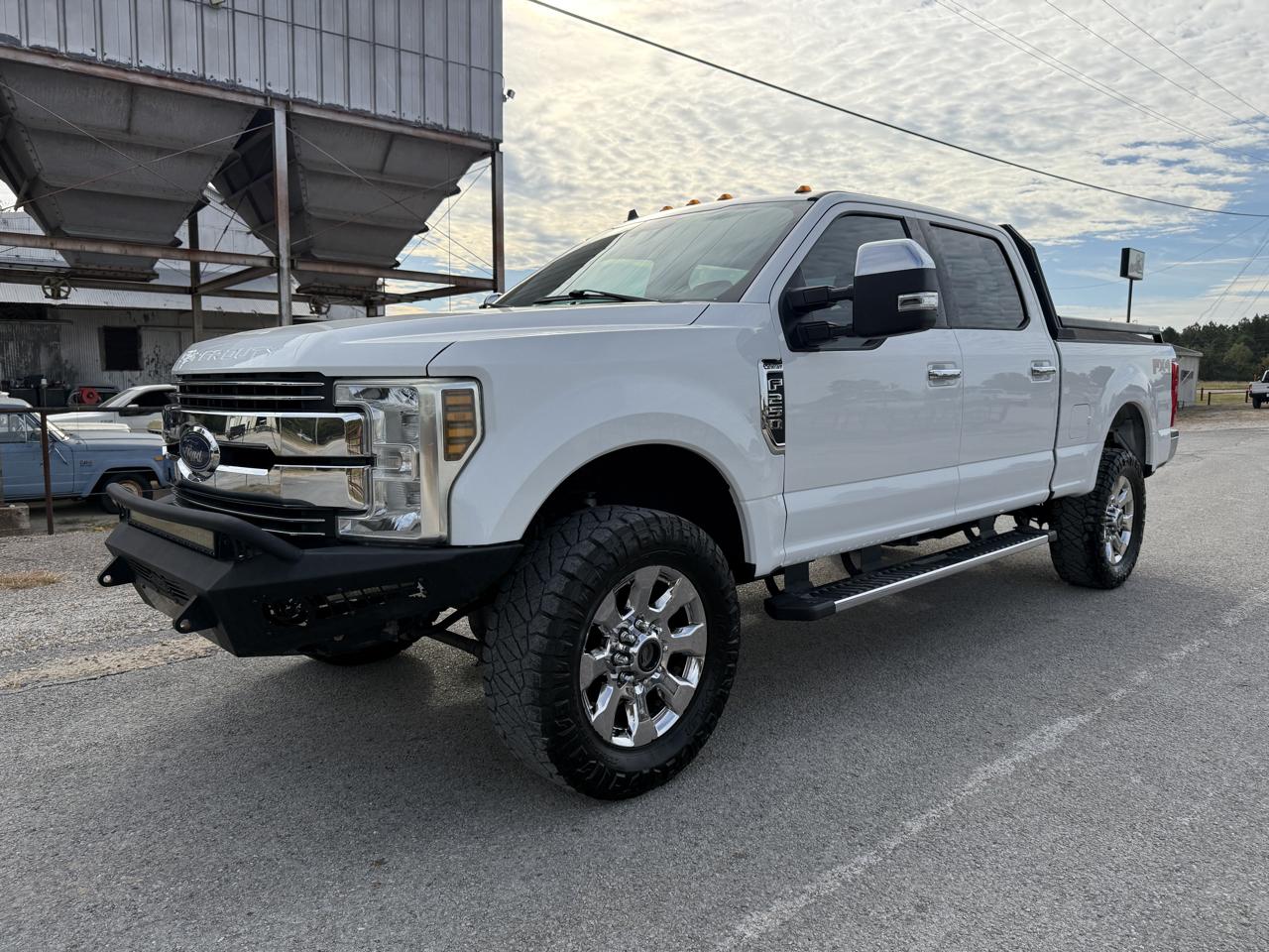 2019 Ford Super Duty F-250 SRW LARIAT 4WD Crew Cab 6.75' Box